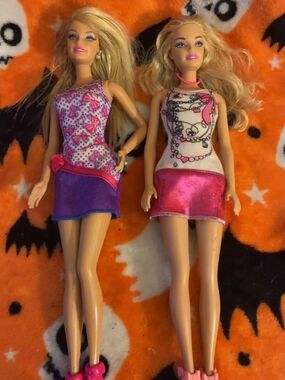 Barbie Dolls Set Of 2
